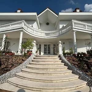 https://villa-danieli-fiera.it-lombardy.com